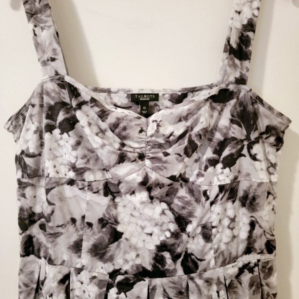 Talbots Floral Black, Grey & White Sleeveless Pleated Dress Size 10 - Picture 5 of 10